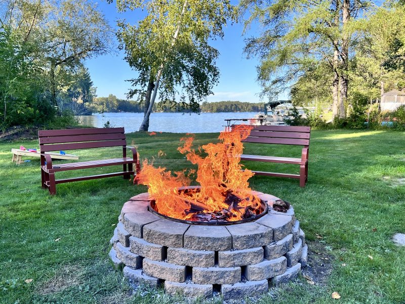 Lakeside Lodging - Cabin 2